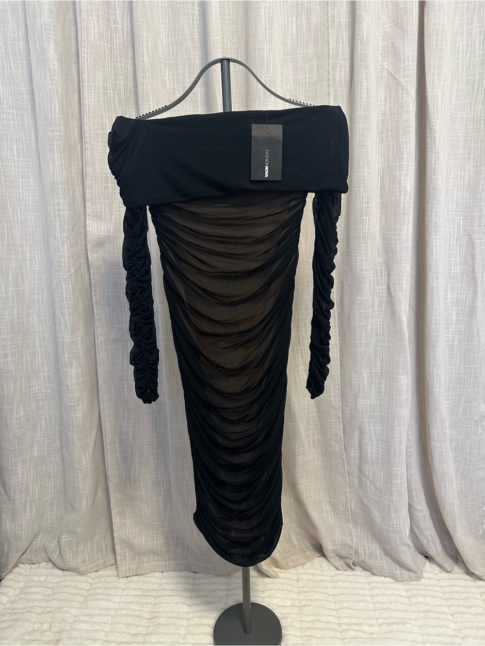 Fashion Nova Black Ruched Off-Shoulder Midi Dress